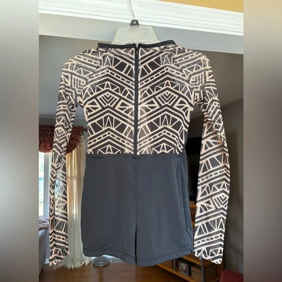 Balera Black Biketard with Mesh Geometric Patterned Sleeves and Back - Picture 2 of 4